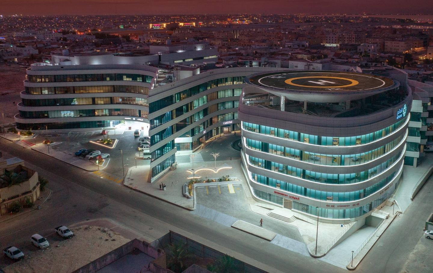 沙特阿拉伯阿尔马纳医院：设计、科技、可持续融合构建人性化医疗空间