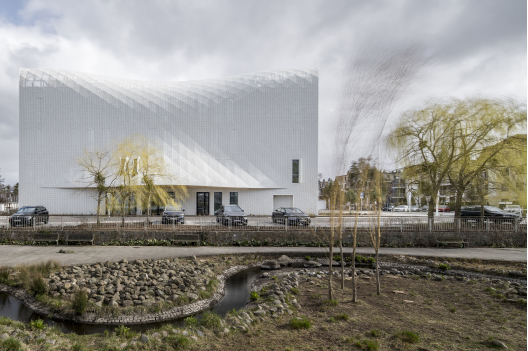 2026 Architizer A+Awards七大医疗获奖项目：告别“单一姿态”，回归以人为本的建筑风格