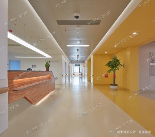 住院部走廊室内空间设计效果2
