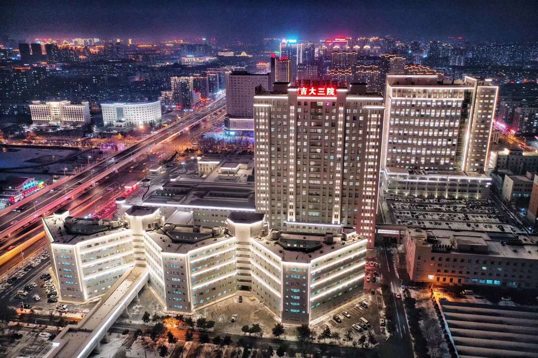 2018年中心院区夜景