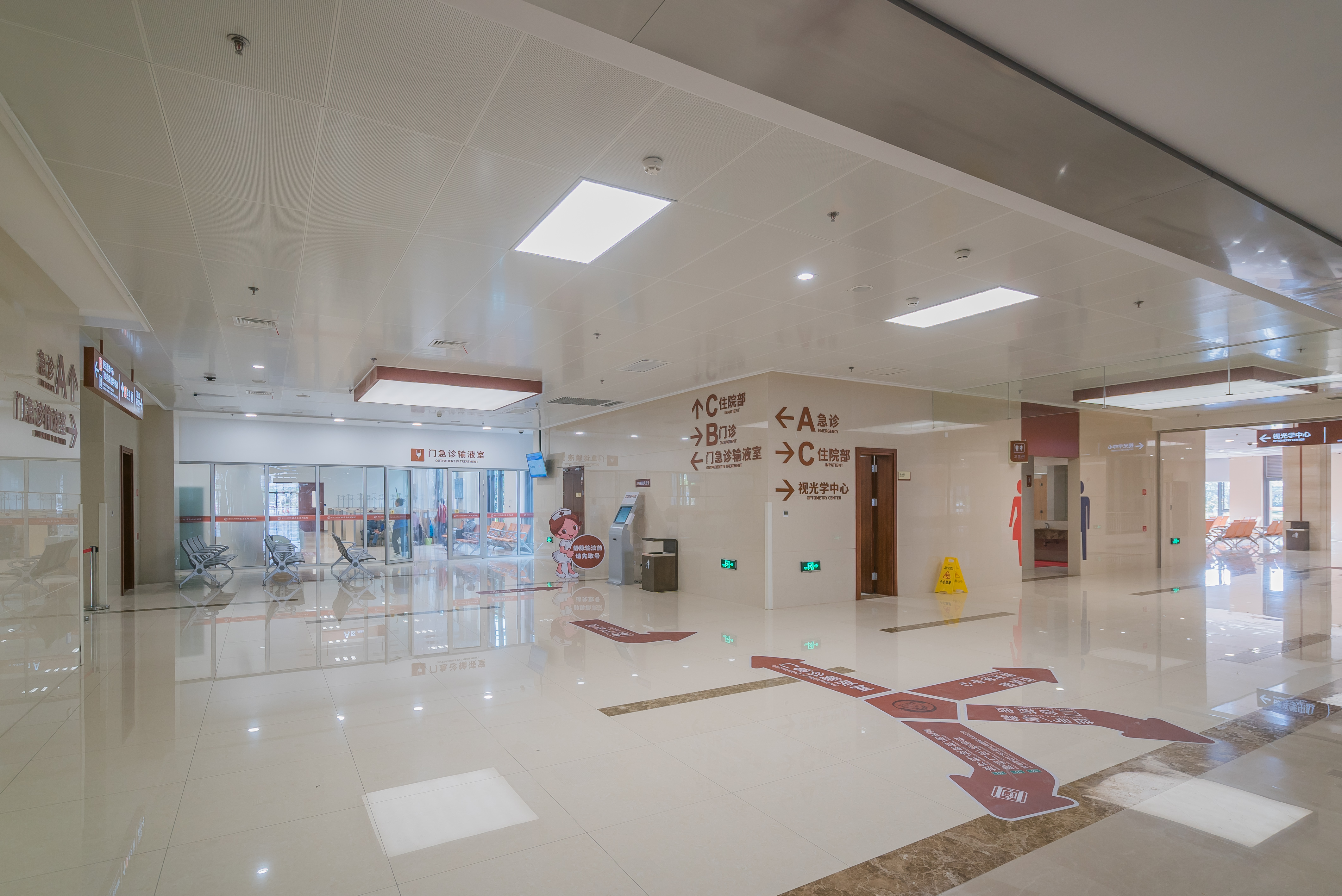 浦江院区一楼输液室门口