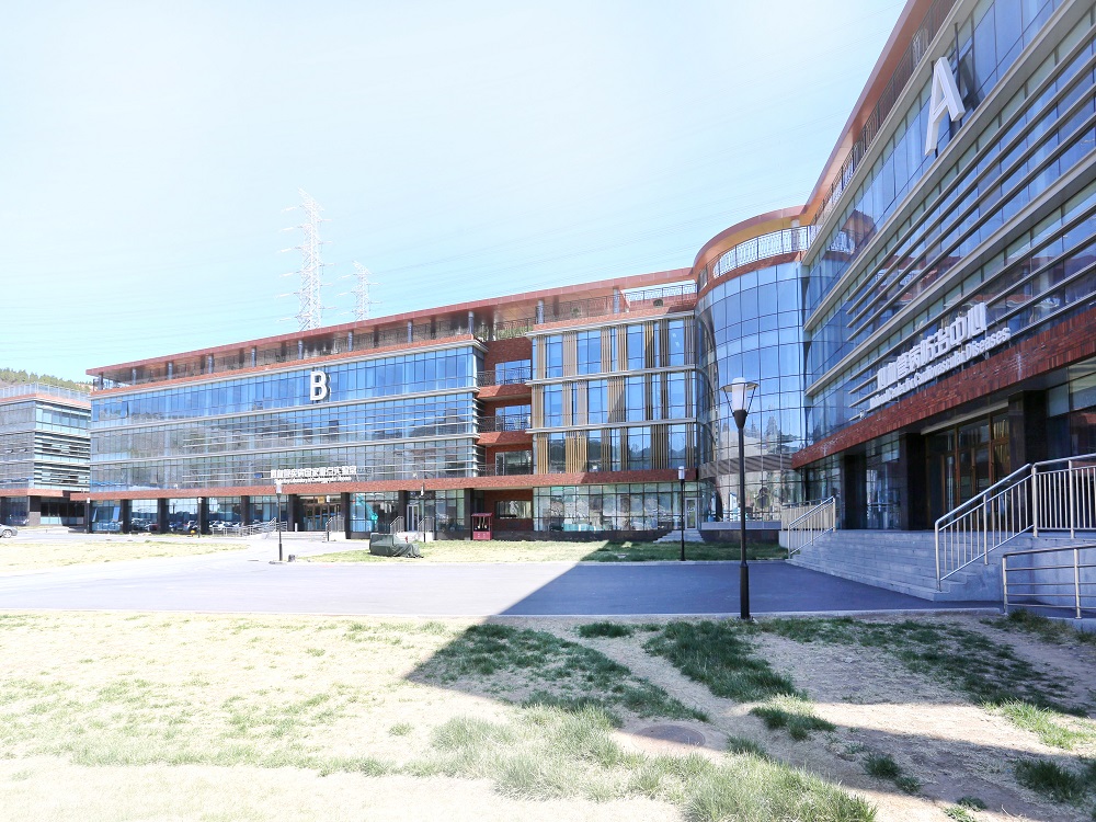 2013年，位于北京门头沟的国家心血管病中心西山预防研究园区1期工程建成。图为国家心血管病中心建成实景