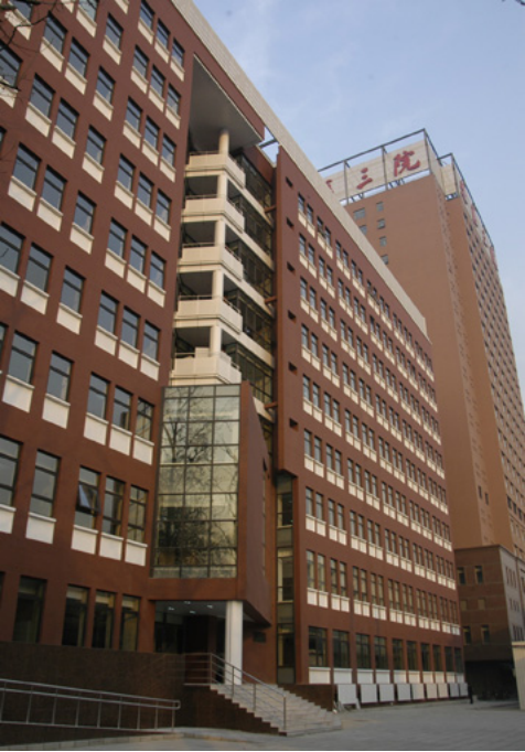建成于2006年的教学科研楼