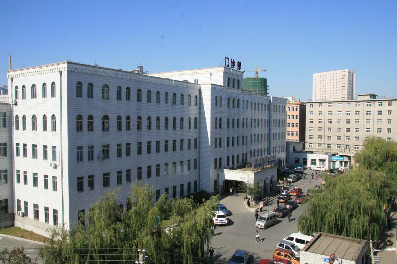 2008年10月经过装修后的1号门诊楼