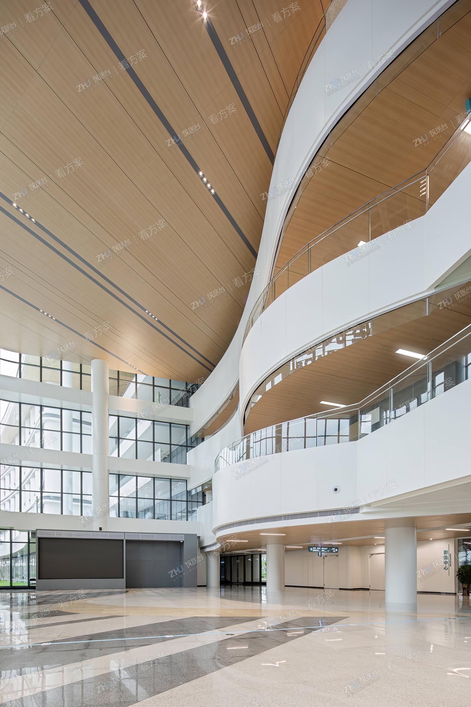 艺术中庭©时浩