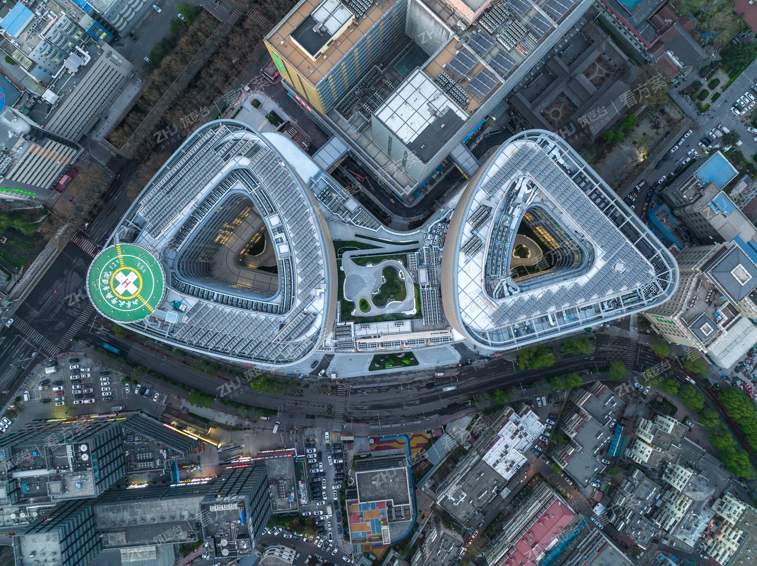 俯视©方方的田