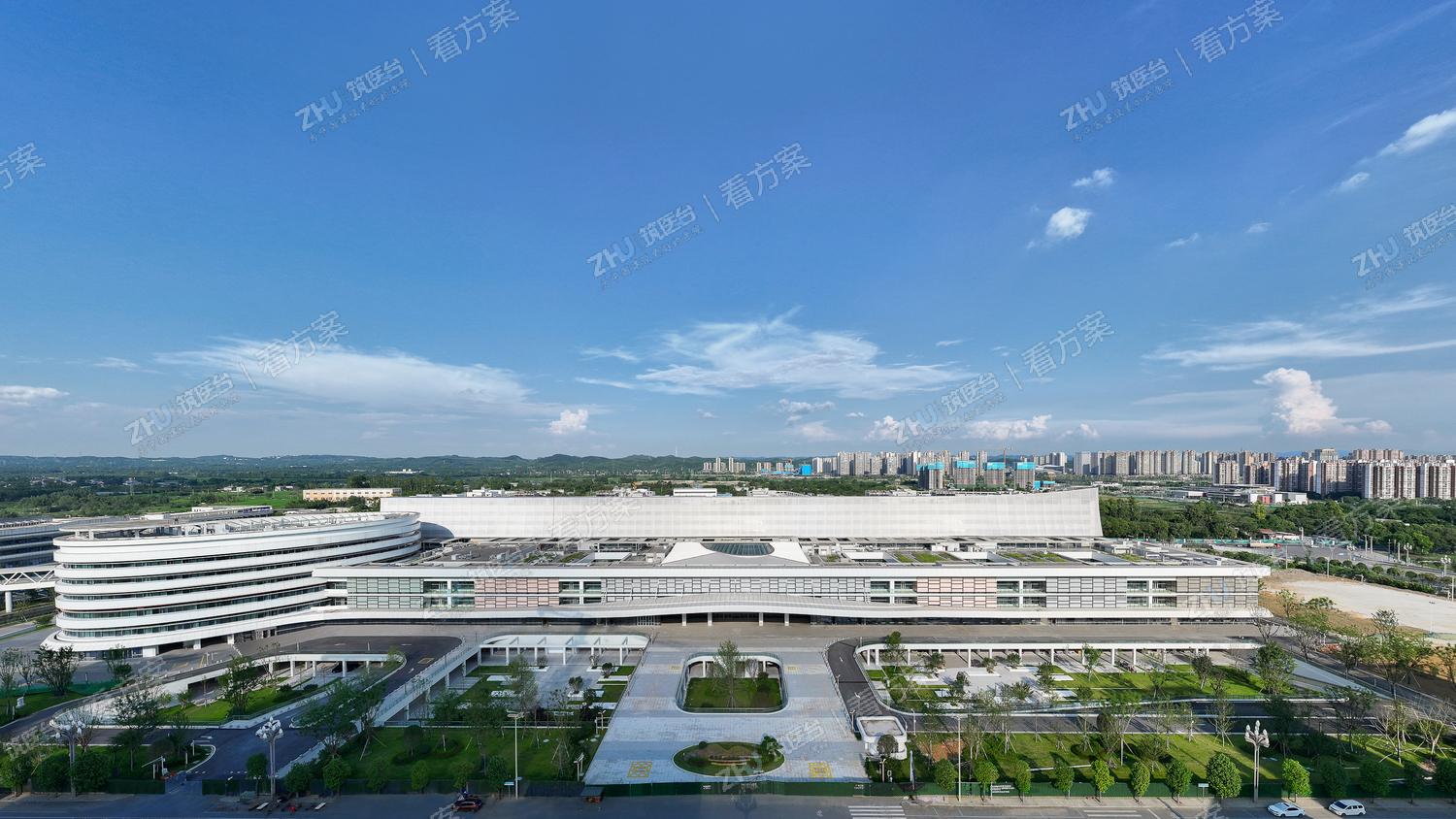 德阳市人民医院旌北院区主入口实景