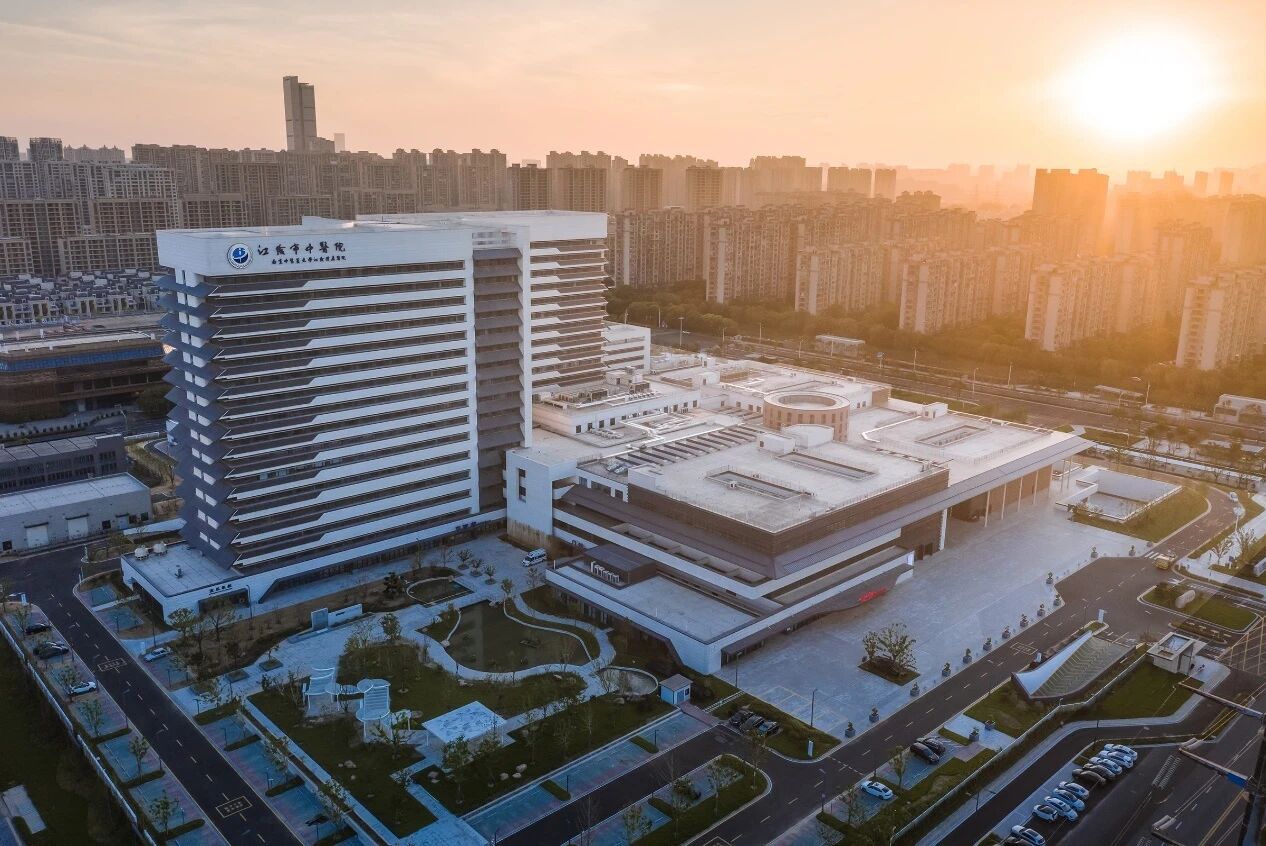 江阴市新中医院：江南风骨中的医院设计与表达