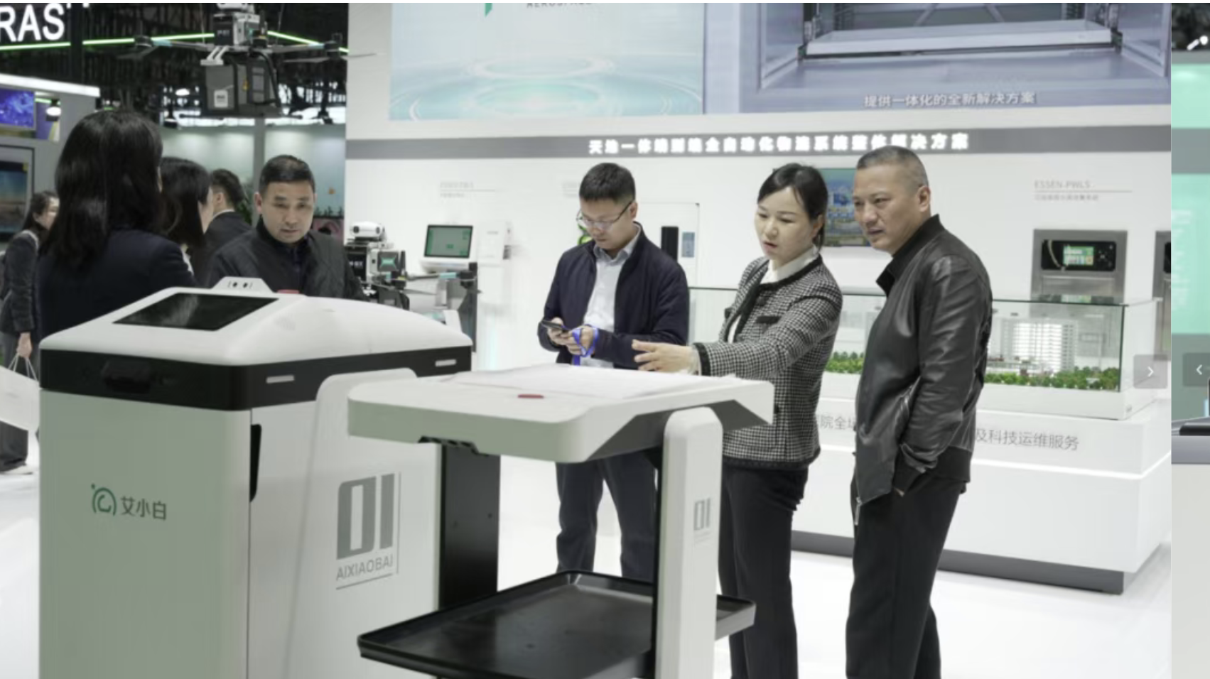 直击展台首况：艾信联合摩天飞航亮相2026HIOTC，赋能智慧医院高质量发展